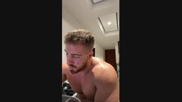 Bigwhitebull fuckme Webcam SHOW @ Cam4 17-02-2025