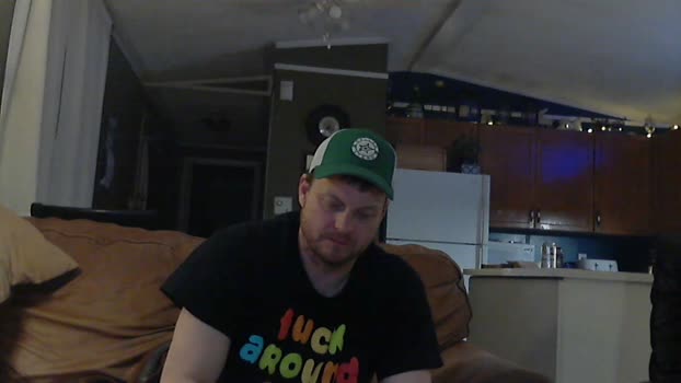 mapleman35 striptease Webcam SHOW @ Cam4 17-02-2025