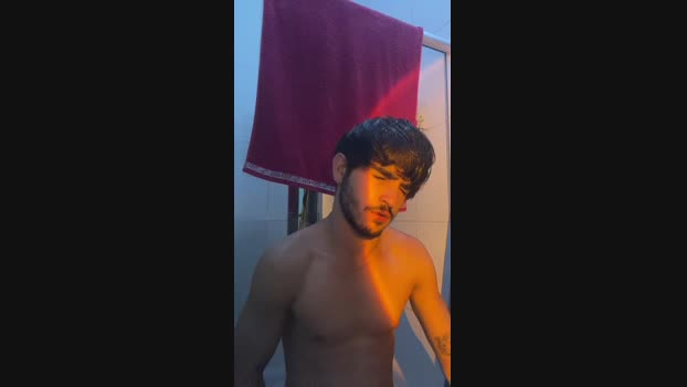 Mauriciobueno20 fingering Webcam SHOW @ Cam4 24-02-2025