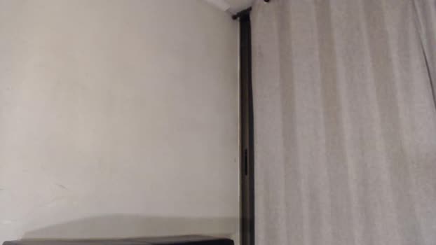 25x6cms Webcam Webcam SHOW @ Cam4 26-02-2025