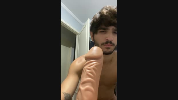 Mauriciobueno20 love Webcam SHOW @ Cam4 01-03-2025