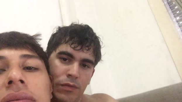 gualas suck Webcam SHOW @ Cam4 07-03-2025