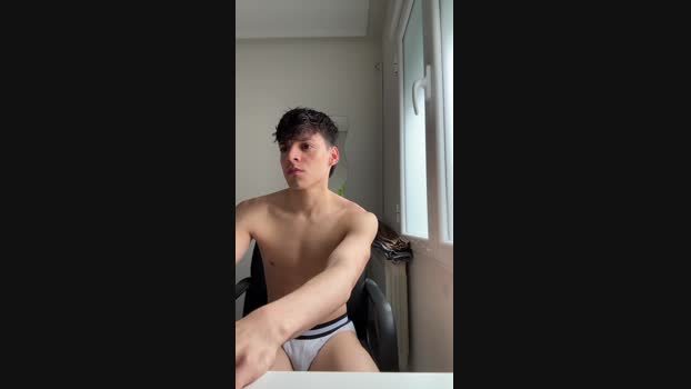 Shyboy911 Recorded Webcam SHOW @ Cam4 09-03-2025