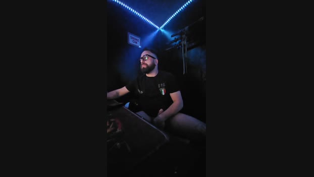 attila20duro1 naked Webcam SHOW @ Cam4 09-03-2025