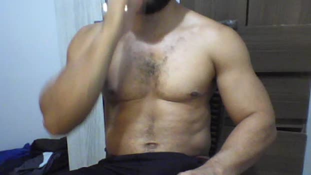 MorenoCarente cute Webcam SHOW @ Cam4 14-03-2025