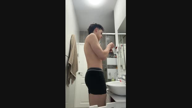 Shyboy911 bicurious Webcam SHOW @ Cam4 15-03-2025