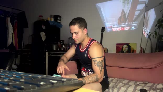 gerson229 kissing Webcam SHOW @ Cam4 22-03-2025
