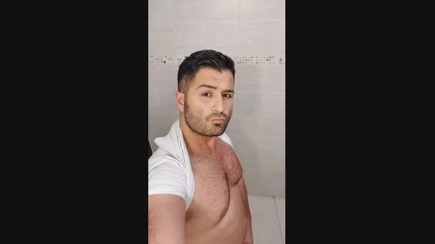 Kingbull1900 kissing Webcam SHOW @ Cam4 31-03-2025
