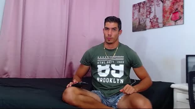 gaston_pezzuti gay Webcam SHOW @ Cam4 01-04-2025