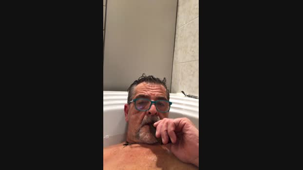 bergamo13 kissing Webcam SHOW @ Cam4 01-04-2025