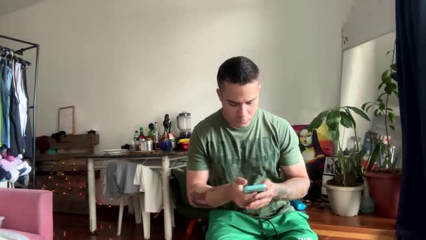gerson229 bicurious Webcam SHOW @ Cam4 02-04-2025