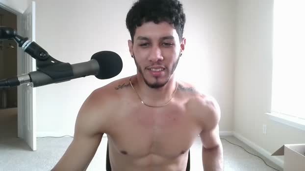 DamnKevin kiss Webcam SHOW @ Cam4 02-04-2025