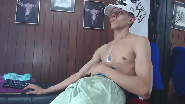 GaboReyes suckcock Webcam SHOW @ Cam4 03-04-2025