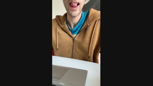 Tom_ita1 Cam Webcam SHOW @ Cam4 03-04-2025