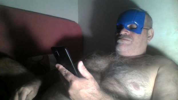 Bearoliverpcd natural Webcam SHOW @ Cam4 08-04-2025