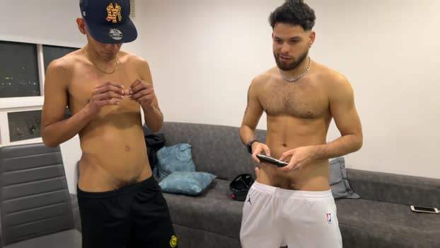 zoneboys_ beauty Webcam SHOW @ Cam4 11-04-2025