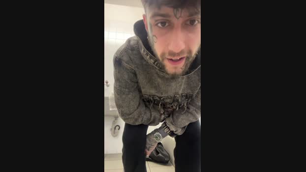 BigProfit95 kissing Webcam SHOW @ Cam4 17-04-2025