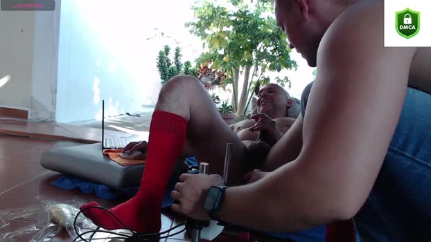 simon_and_dav1d strip Webcam SHOW @ Cam4 16-04-2025