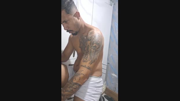 Chilenohh spank Webcam SHOW @ Cam4 17-04-2025