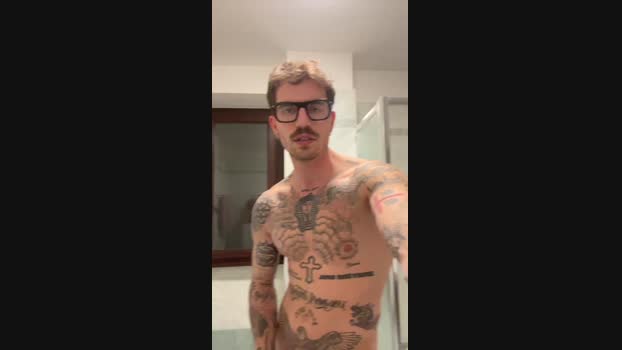 matc_of suckshow Webcam SHOW @ Cam4 18-04-2025