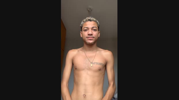 Gustavoalves22 bigballs Webcam SHOW @ Cam4 22-04-2025