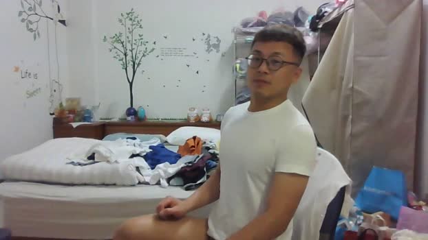 w2xist5 sexybody Webcam SHOW @ Cam4 22-04-2025