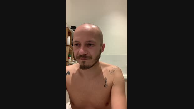 short_and_cute beauty Webcam SHOW @ Cam4 22-04-2025