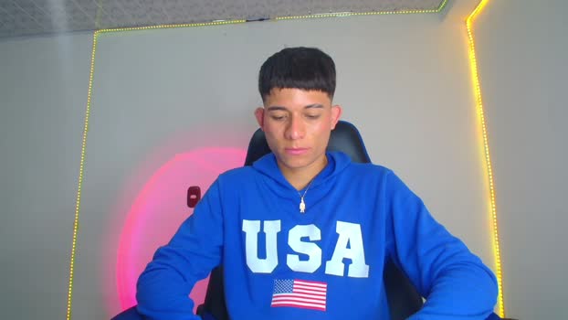 bryam_hot_19 kiss Webcam SHOW @ Cam4 25-04-2025