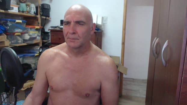 Aderynglas kissing Webcam SHOW @ Cam4 29-04-2025