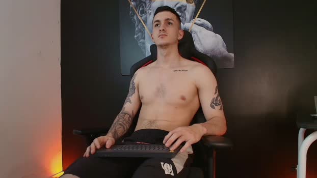 JacksonOlsenn playtime Webcam SHOW @ Cam4 01-05-2025