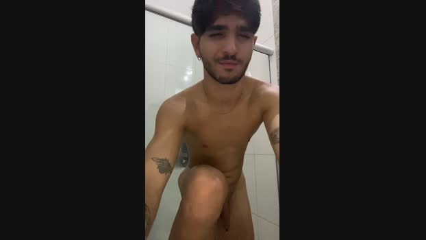 Mauriciobueno20 jerking Webcam SHOW @ Cam4 02-05-2025