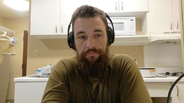 Beardedveteran lovense Webcam SHOW @ Cam4 03-05-2025