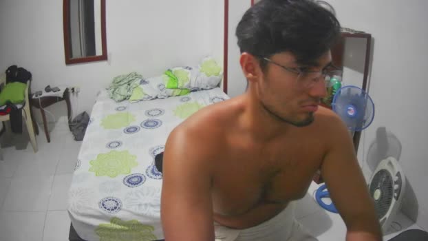 lechero226 fuckme Webcam SHOW @ Cam4 04-05-2025
