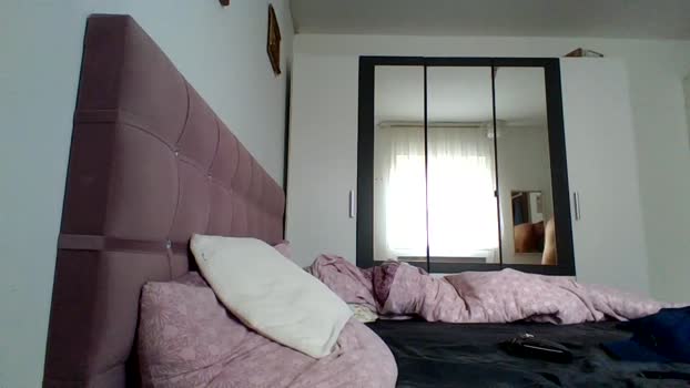 mutu69 fingers Webcam SHOW @ Cam4 03-05-2025