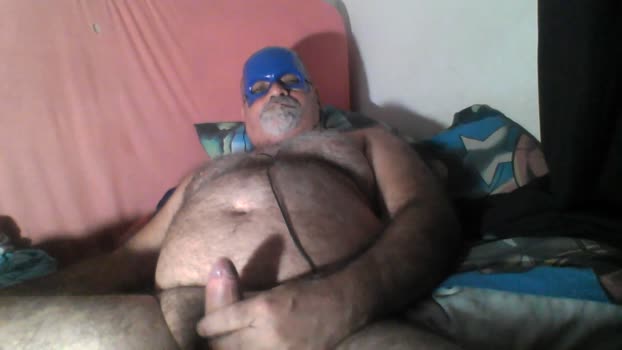 Bearoliverpcd kinky Webcam SHOW @ Cam4 05-05-2025