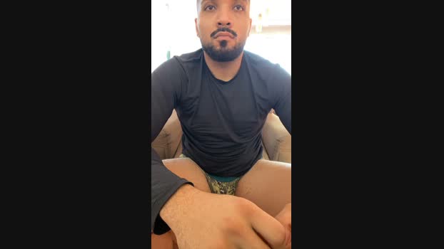 Marrento45 yummy Webcam SHOW @ Cam4 05-05-2025