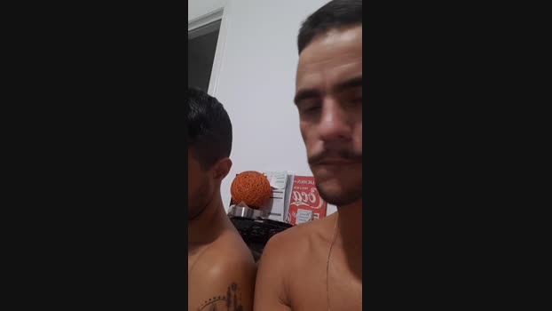 Levi_Henrique kissing Webcam SHOW @ Cam4 06-05-2025