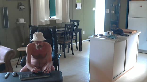 mapleman35 spanking Webcam SHOW @ Cam4 05-05-2025