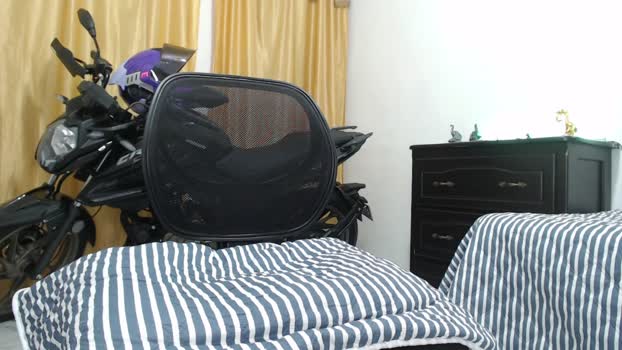 Bigdick_monster yummy Webcam SHOW @ Cam4 15-05-2025