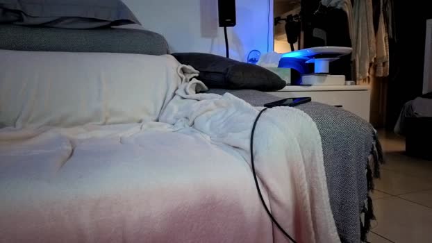HuGo4K beauty Webcam SHOW @ Cam4 17-05-2025