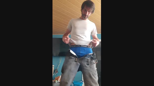 andy835 bicurious Webcam SHOW @ Cam4 17-05-2025
