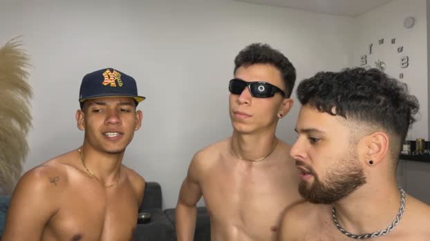 zoneboys_ naughty Webcam SHOW @ Cam4 18-05-2025