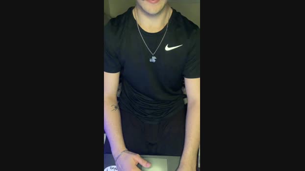 hung_twink20cm kiss Webcam SHOW @ Cam4 19-05-2025