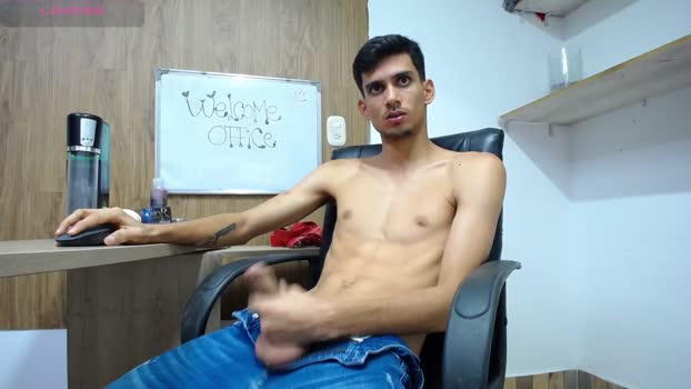 Sebalexis7 spanking Webcam SHOW @ Cam4 20-05-2025