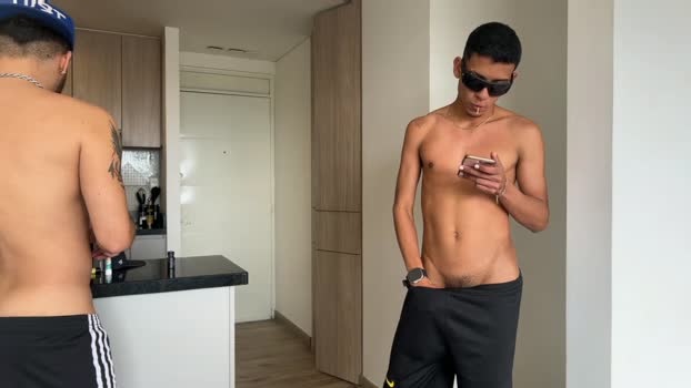 zoneboys_ Pretty Webcam SHOW @ Cam4 22-05-2025