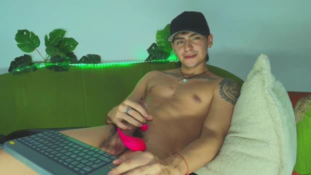 CamiiGuzman jerkoff Webcam SHOW @ Cam4 02-06-2025