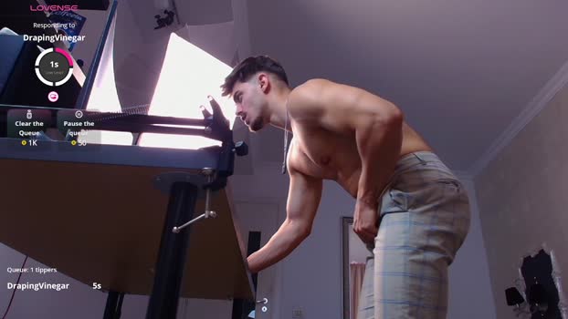 WilsonJules handsome Webcam SHOW @ Cam4 03-06-2025