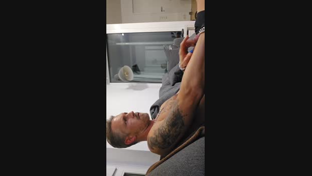 man4uall prettyface Webcam SHOW @ Cam4 02-06-2025