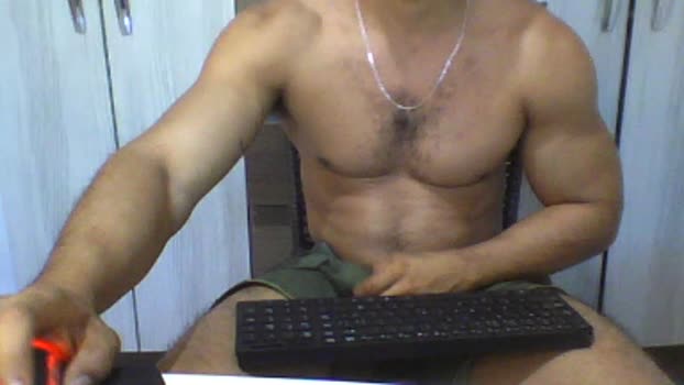 MorenoCarente strip Webcam SHOW @ Cam4 07-06-2025