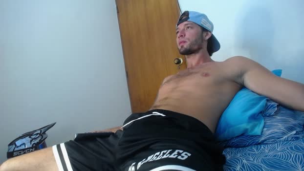 walnniel handsome Webcam SHOW @ Cam4 10-06-2025
